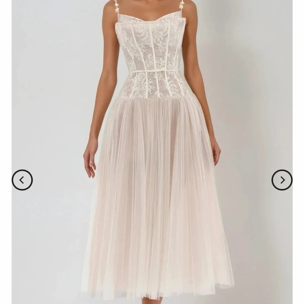 Chic Lace Cream Midi Dress - Picture 1 of 4